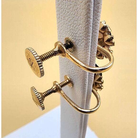 Vintage Vargas Guilloche Rose Enamel Rhinestone Earrings 1940s Screw-back Signed - Picture 4 of 8